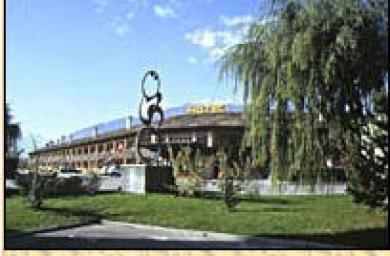 Alp Hotel Aosta Bagian luar foto
